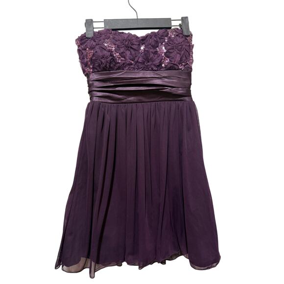 Speechless Strapless Plum Purple Homecoming SemiFormal Dance short dress Size 3 - Picture 1 of 7